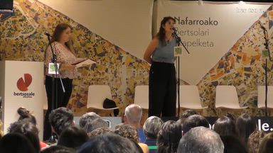 Puntua emanda. Amaia Elizagoien.