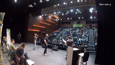 Hamarreko txikia.  Eneko Lazkoz eta Ekhiñe Zapiain.