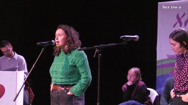 Zortziko handia. Nahia Sasco eta Maddi Ane Txoperena.