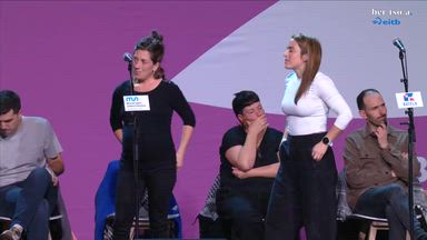 Zortziko txikia. Oihana Bartra eta Jone Uria.