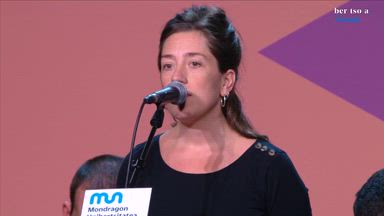 Puntua emanda. Jone Uria.