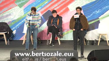 Hamarreko txikia. Miren Artetxe eta Maddalen Arzallus.