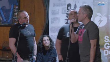 Iker Zubeldia eta Aratz Igartzabal. Whatsapp taldean.