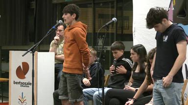 Zortziko handia. Ekhi Alvarez eta Adei Urbitarte.