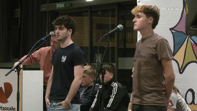 Zortziko txikia. Adei Urbitarte eta Urko Arakistain.