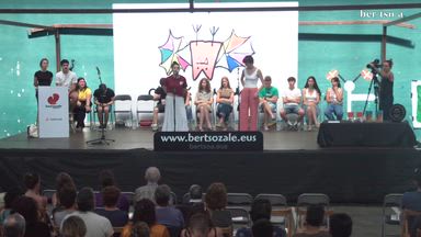 Zortziko handia. June Astegieta eta Maia Ortiz de Zarate.